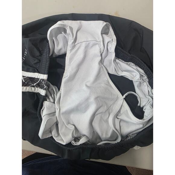 Nike University of Missouri Mizzou Tigers athletic shorts - small - Picture 6 of 6